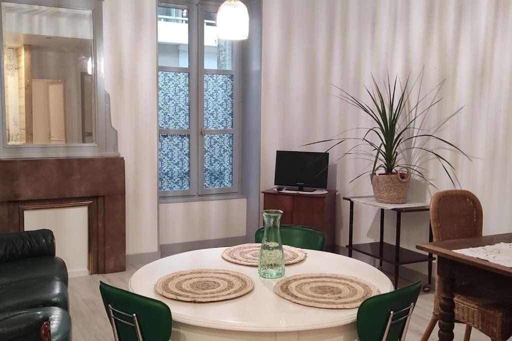 Appartement Cosy A 2 Pas Des Rues Pietonnes Chalon-sur-Saône Εξωτερικό φωτογραφία